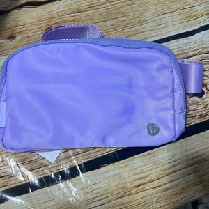 Lulu everywhere belt bag 1L